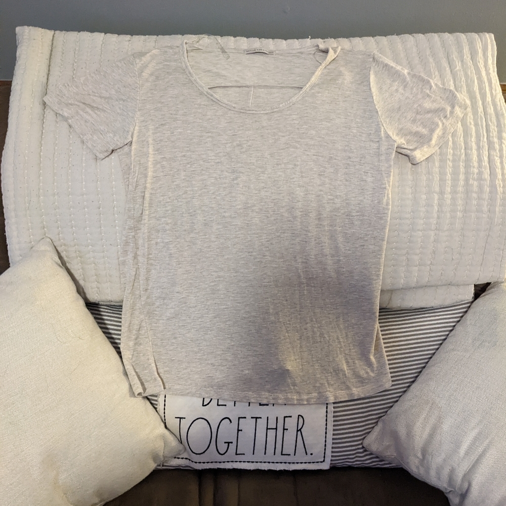 Active Basic oatmeal color tee 🤎